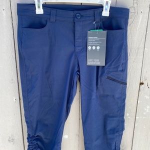 Eddie Bauer -Rainier Capris -Blue NWT